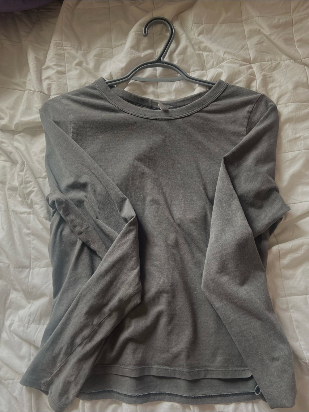 ‼️5 for $60 bundle‼️ H&M Gray Long Sleeve Crewneck Top